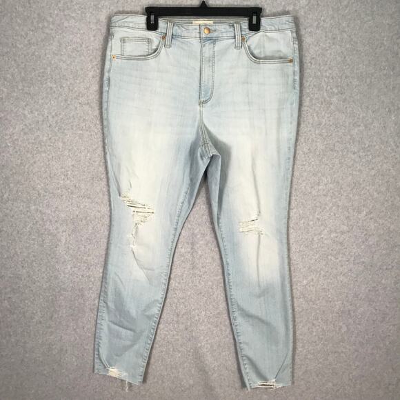 Universal Thread‎ Jeans Women 18 Skinny Holes Distressed Cut Raw Grunge Slimming - Picture 1 of 9